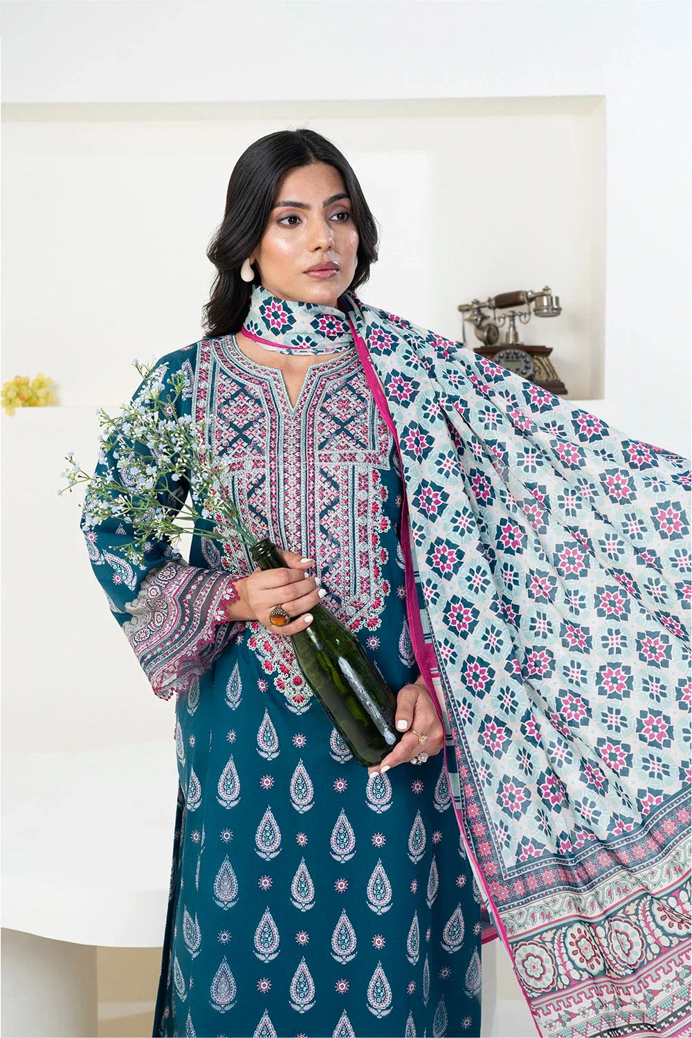 3PC Embroidered Unstitched Lawn Suit KL-3333 Embroidered KHAS STORES 