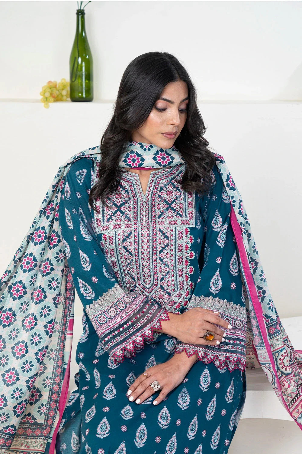 3PC Embroidered Unstitched Lawn Suit KL-3333 Embroidered KHAS STORES 