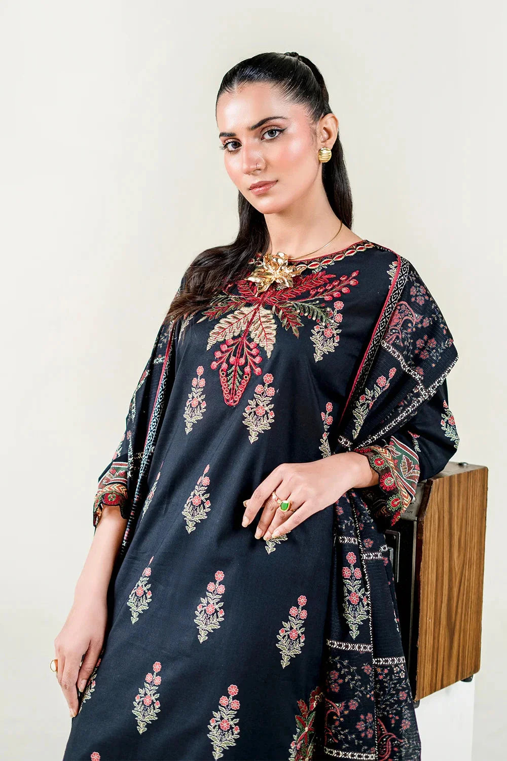 3PC Embroidered Unstitched Lawn Suit | KL-3772 Embroidered KHAS STORES 