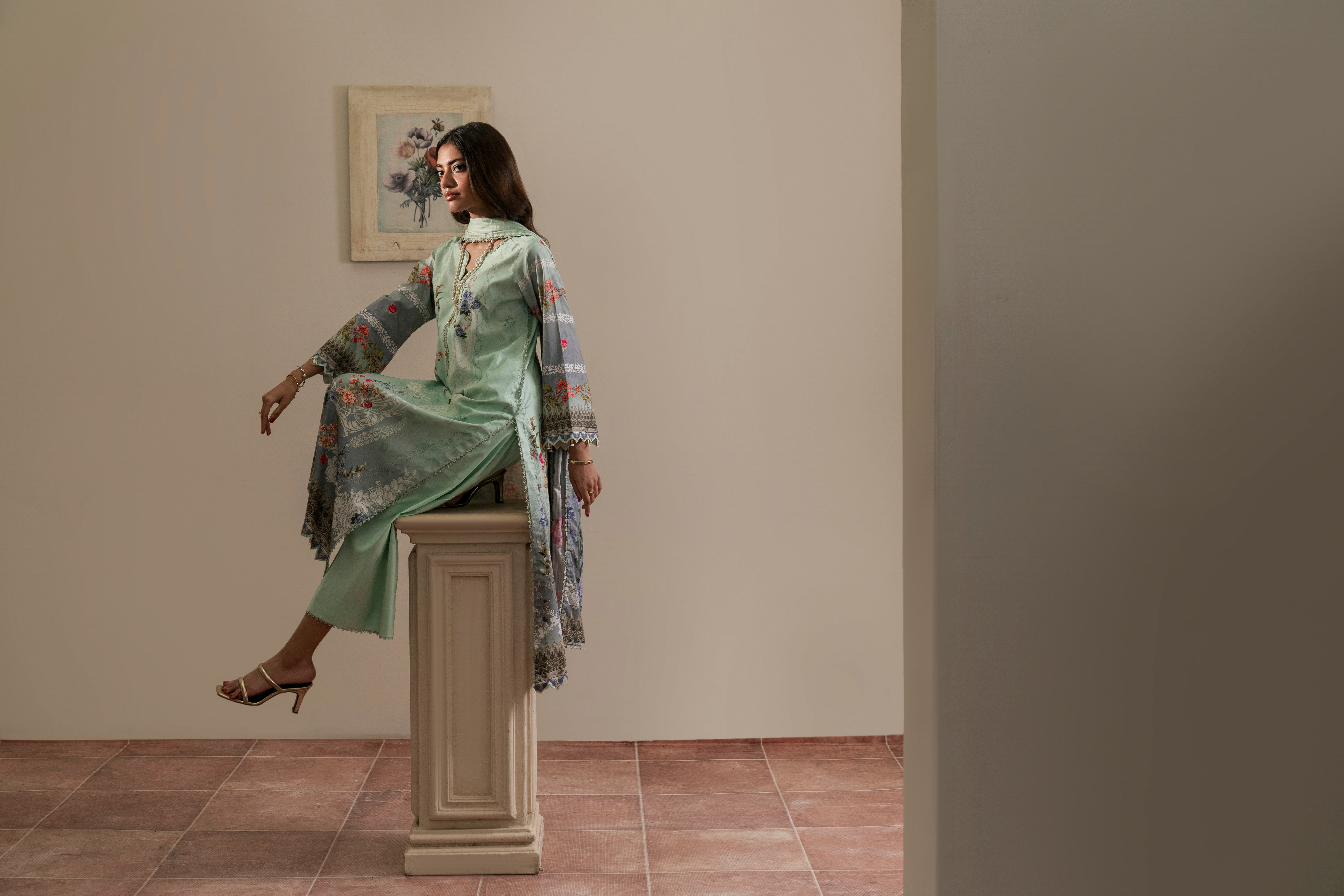 Resham Unstitched Cambric 3 Pcs Printed Suit D748