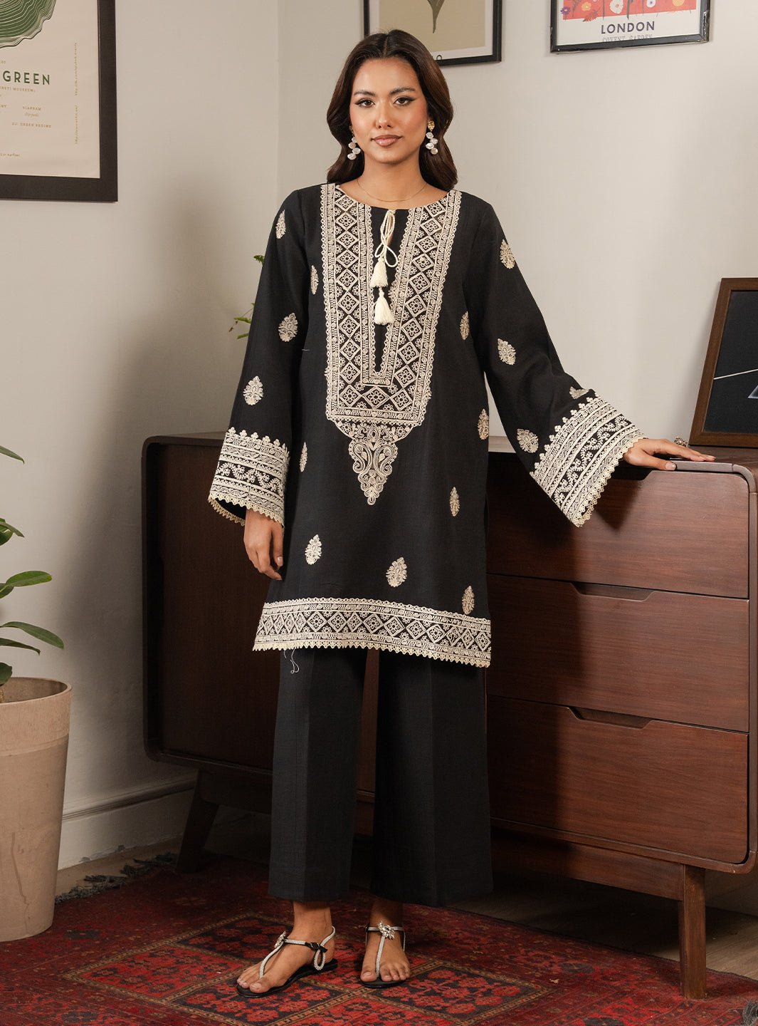 RAHA | 2PC STITCHED